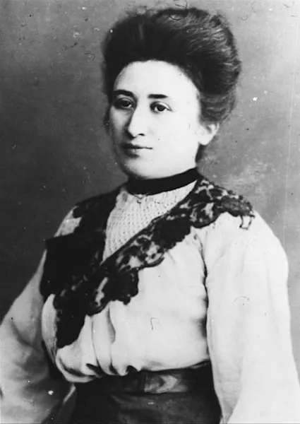 LES DIRIGEANTS ET LES DIRIGÉS, PAR ROSA LUXEMBURG